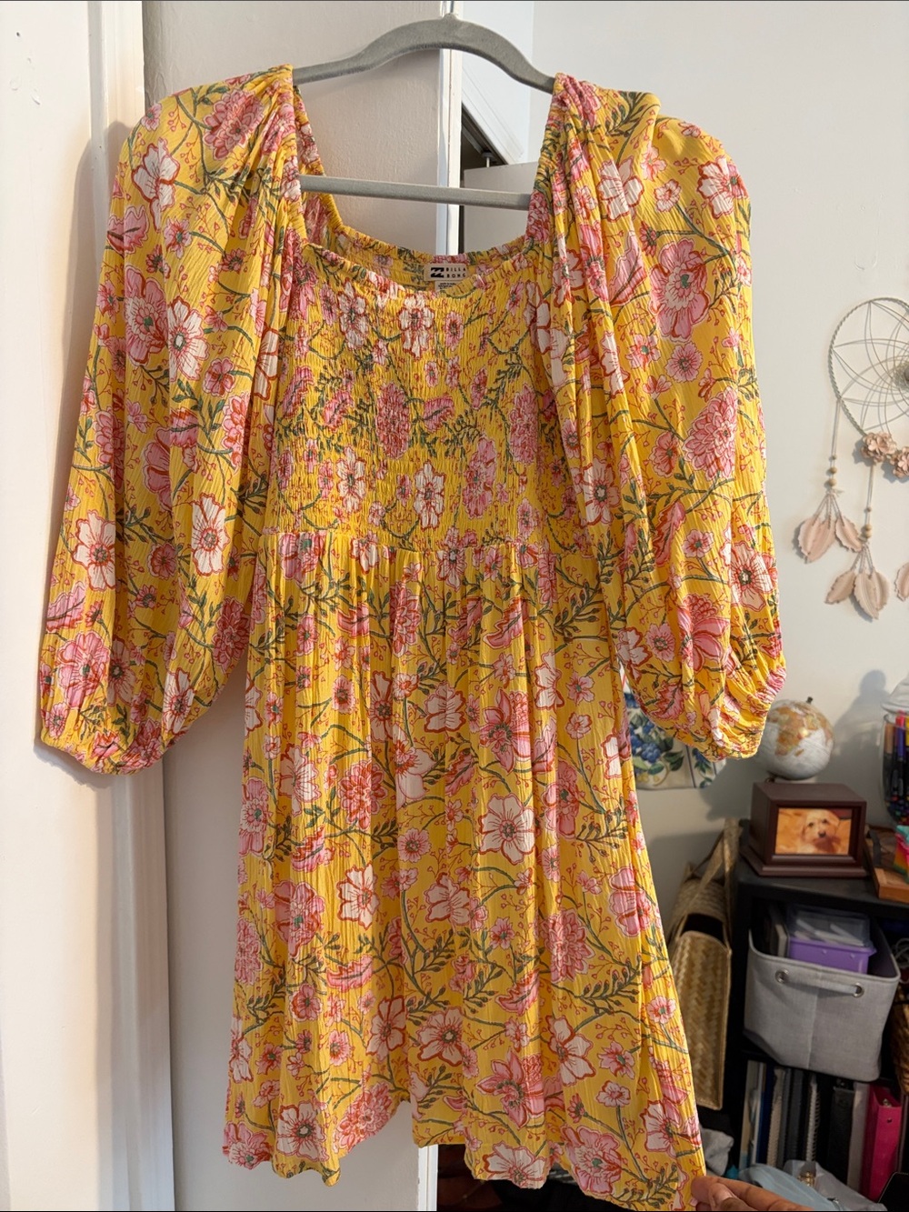 Women’s Summer Bright Yellow Billabong Floral Patterned Smocked Dress w/ sleeves